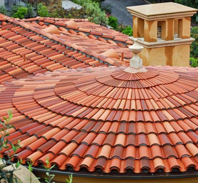 A house in Southern California with tiles on the roof